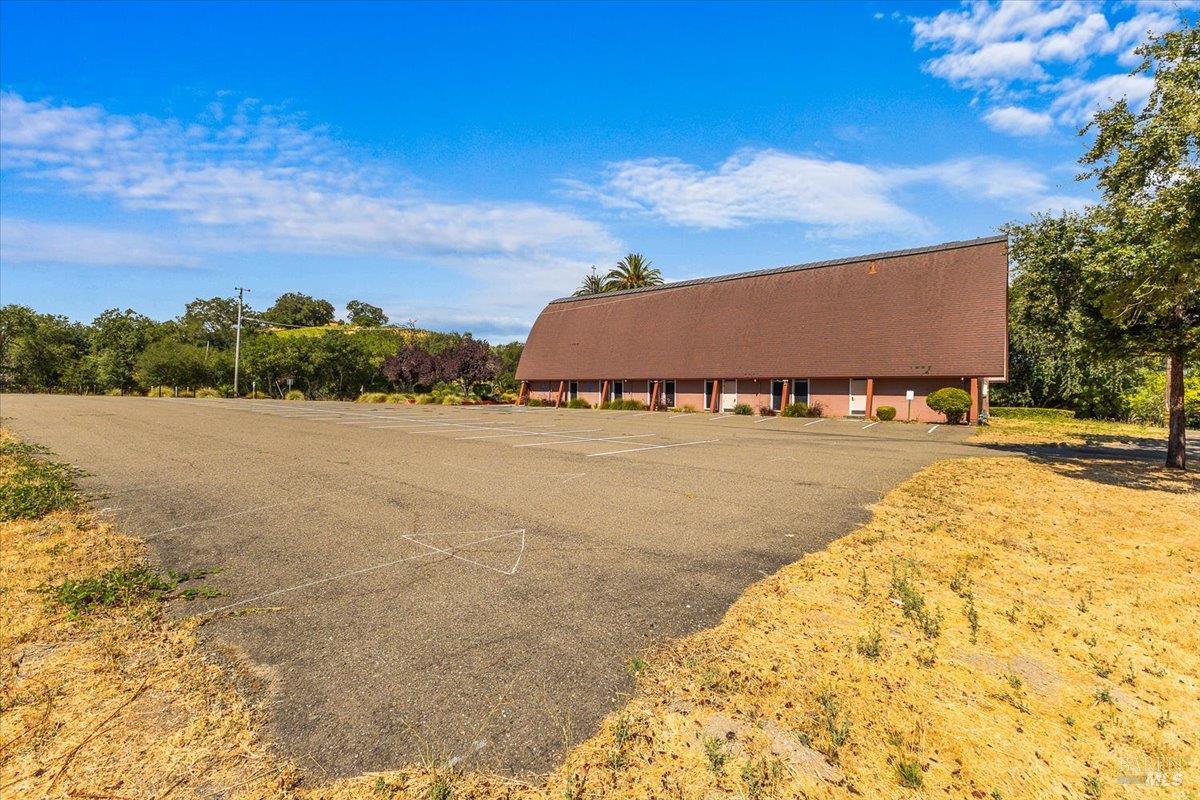 Detail Gallery Image 28 of 40 For 26300 Asti Rd, Cloverdale,  CA 95425 - – Beds | – Baths