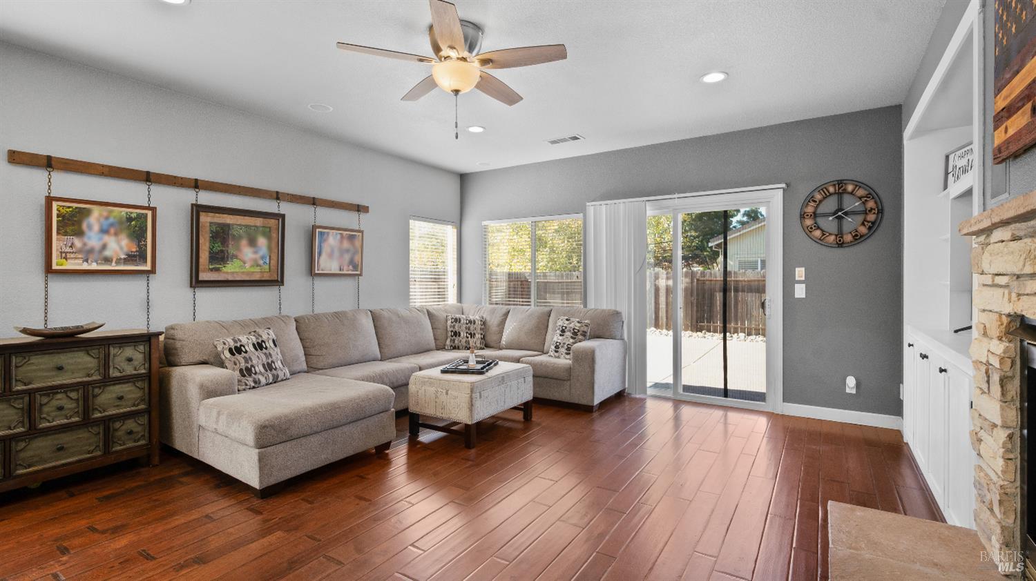 Detail Gallery Image 11 of 53 For 1300 Reeves Ct, Suisun City,  CA 94585 - 4 Beds | 2 Baths