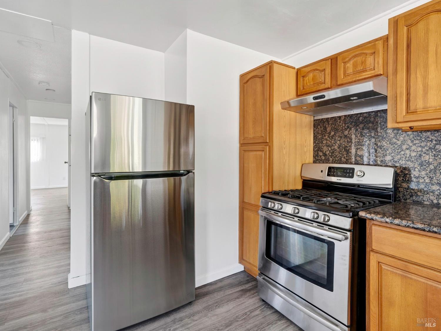Detail Gallery Image 20 of 44 For 375 E Highway 20 Hwy 50, Upper Lake,  CA 95485 - 2 Beds | 2 Baths