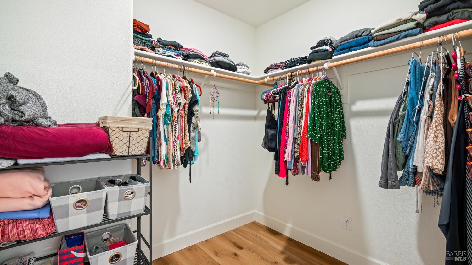 Detail Gallery Image 30 of 50 For 3 Lapis Ct, Petaluma,  CA 94952 - 3 Beds | 2/1 Baths
