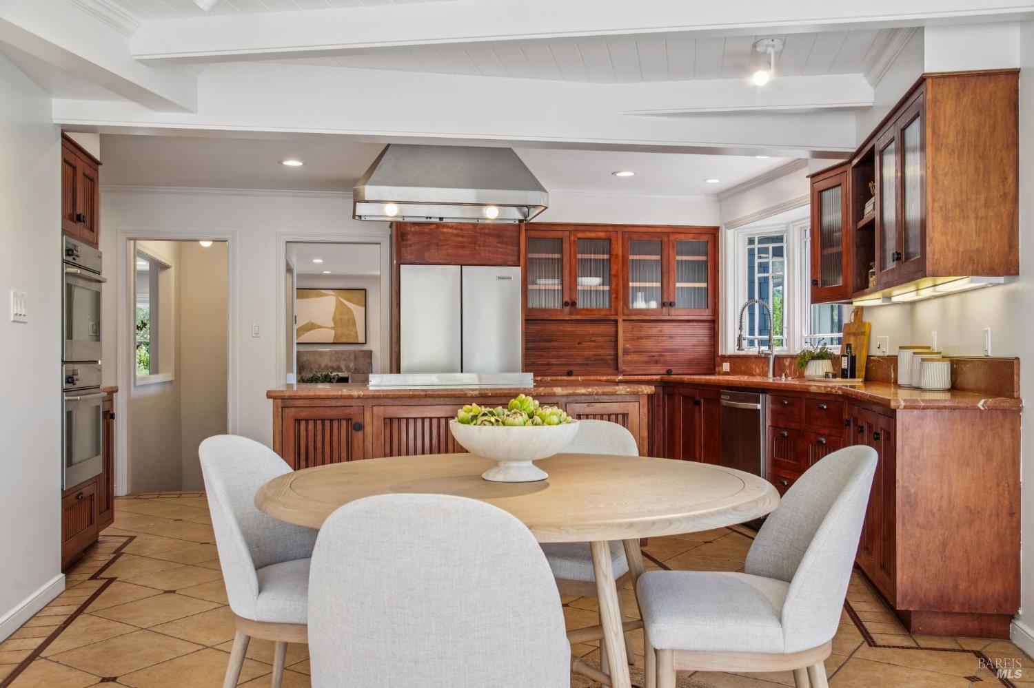 Detail Gallery Image 38 of 76 For 31 Irving Dr, San Anselmo,  CA 94960 - 4 Beds | 2 Baths