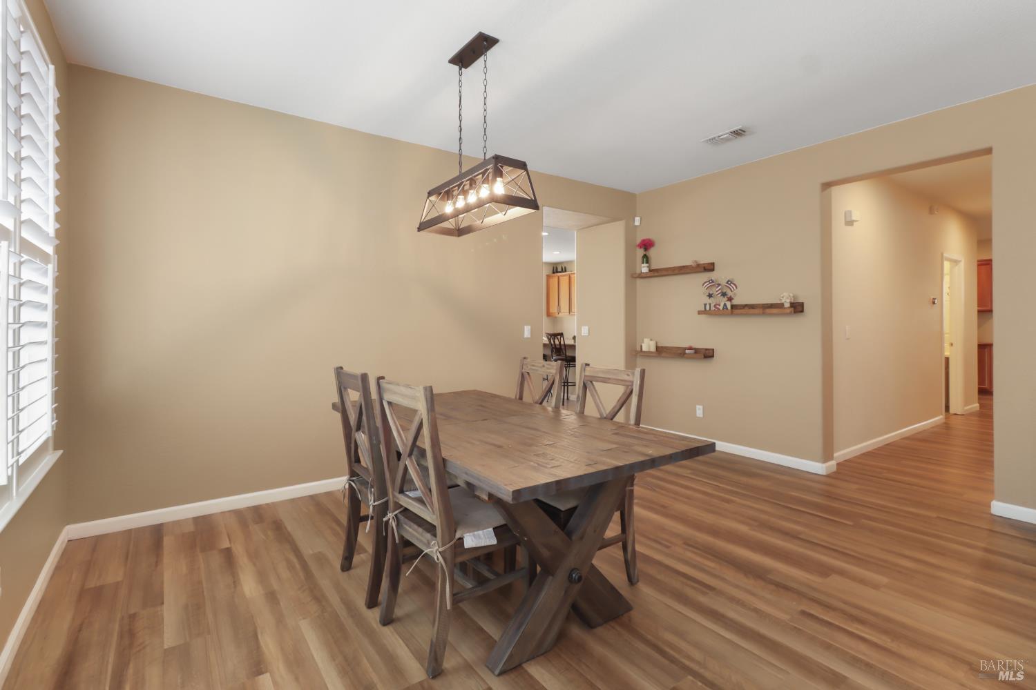 Detail Gallery Image 17 of 58 For 1105 Bello Dr, Dixon,  CA 95620 - 4 Beds | 2/1 Baths