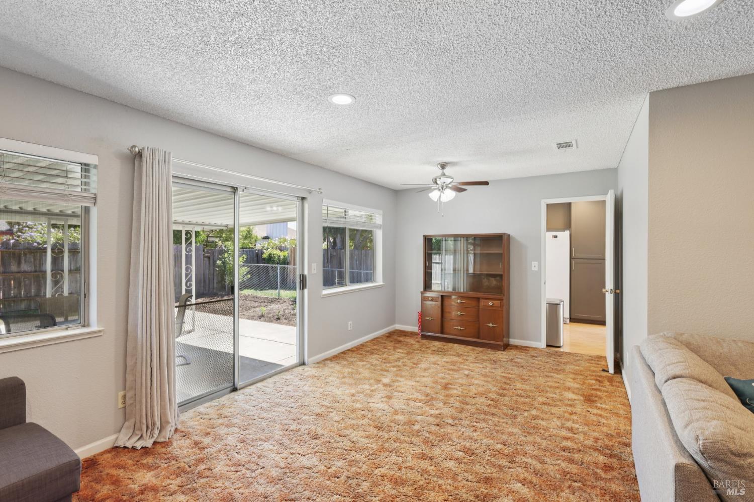 Detail Gallery Image 12 of 48 For 1403 Humbolt Dr, Suisun City,  CA 94585 - 3 Beds | 2 Baths