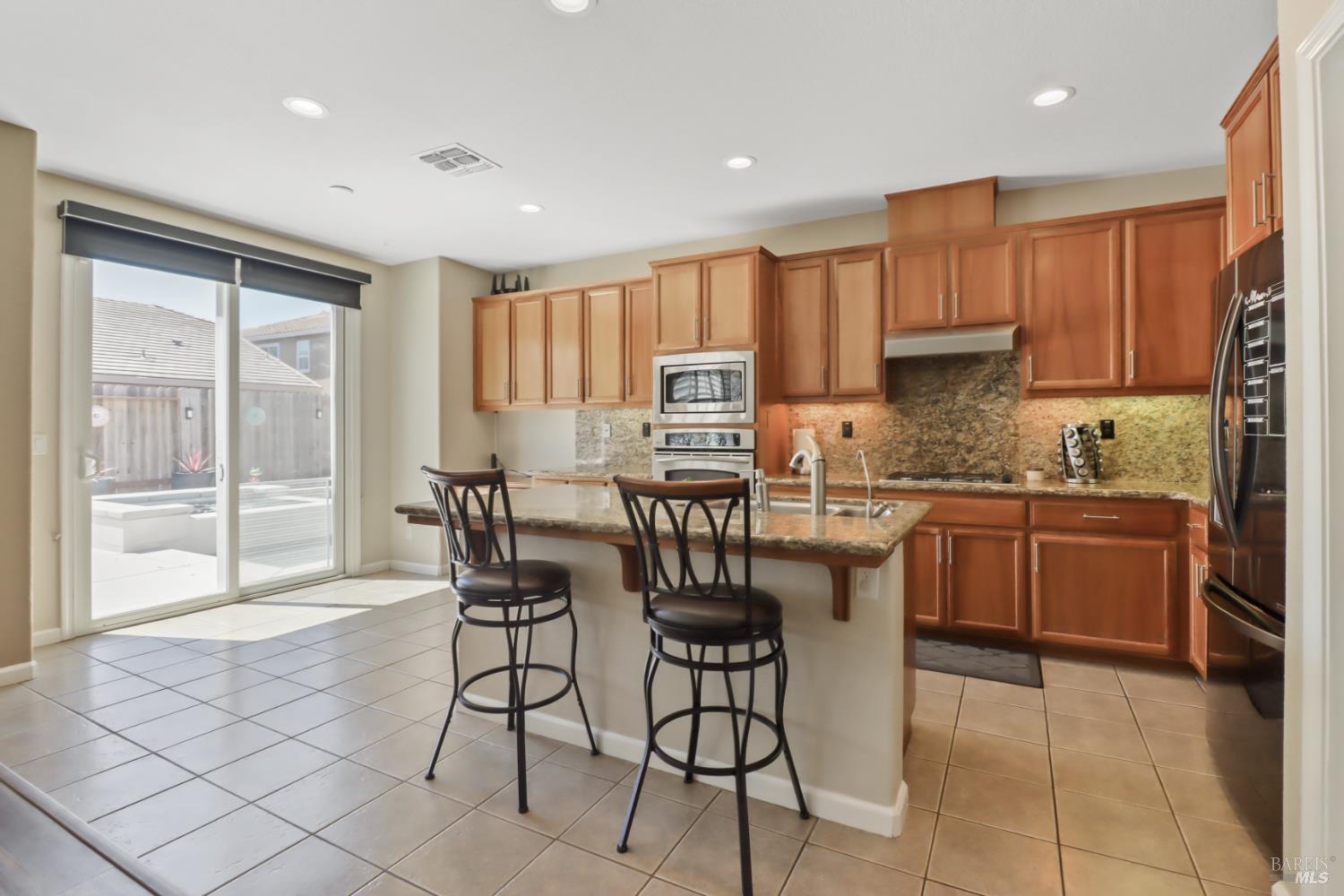 Detail Gallery Image 23 of 58 For 1105 Bello Dr, Dixon,  CA 95620 - 4 Beds | 2/1 Baths