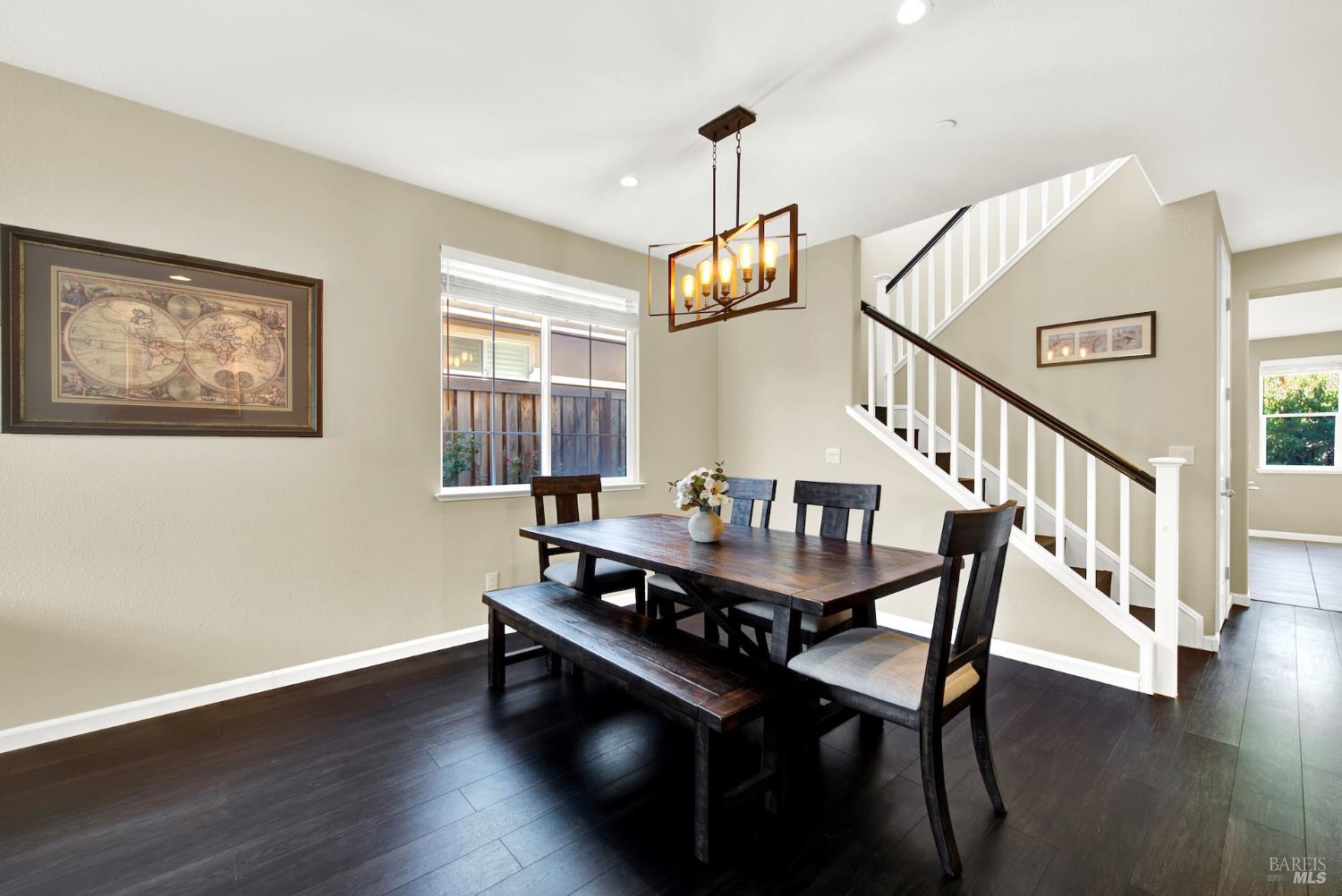 Detail Gallery Image 5 of 46 For 4538 Paseo Dr, Fairfield,  CA 94534 - 5 Beds | 3 Baths