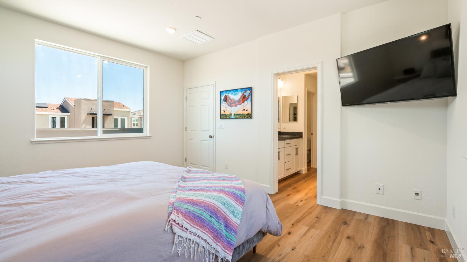 Detail Gallery Image 26 of 50 For 3 Lapis Ct, Petaluma,  CA 94952 - 3 Beds | 2/1 Baths