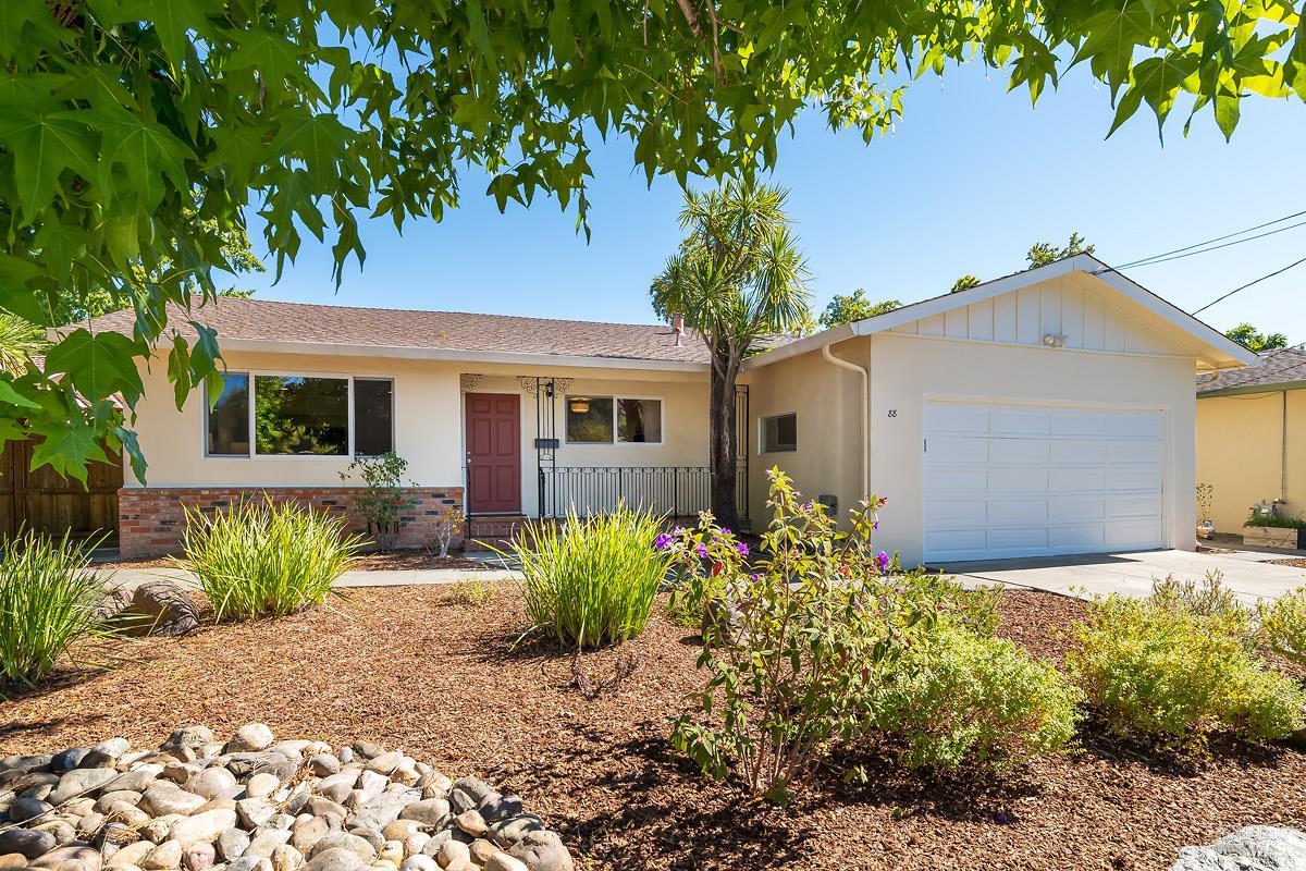 Detail Gallery Image 6 of 23 For 88 Elena Cir, San Rafael,  CA 94903 - 3 Beds | 2 Baths
