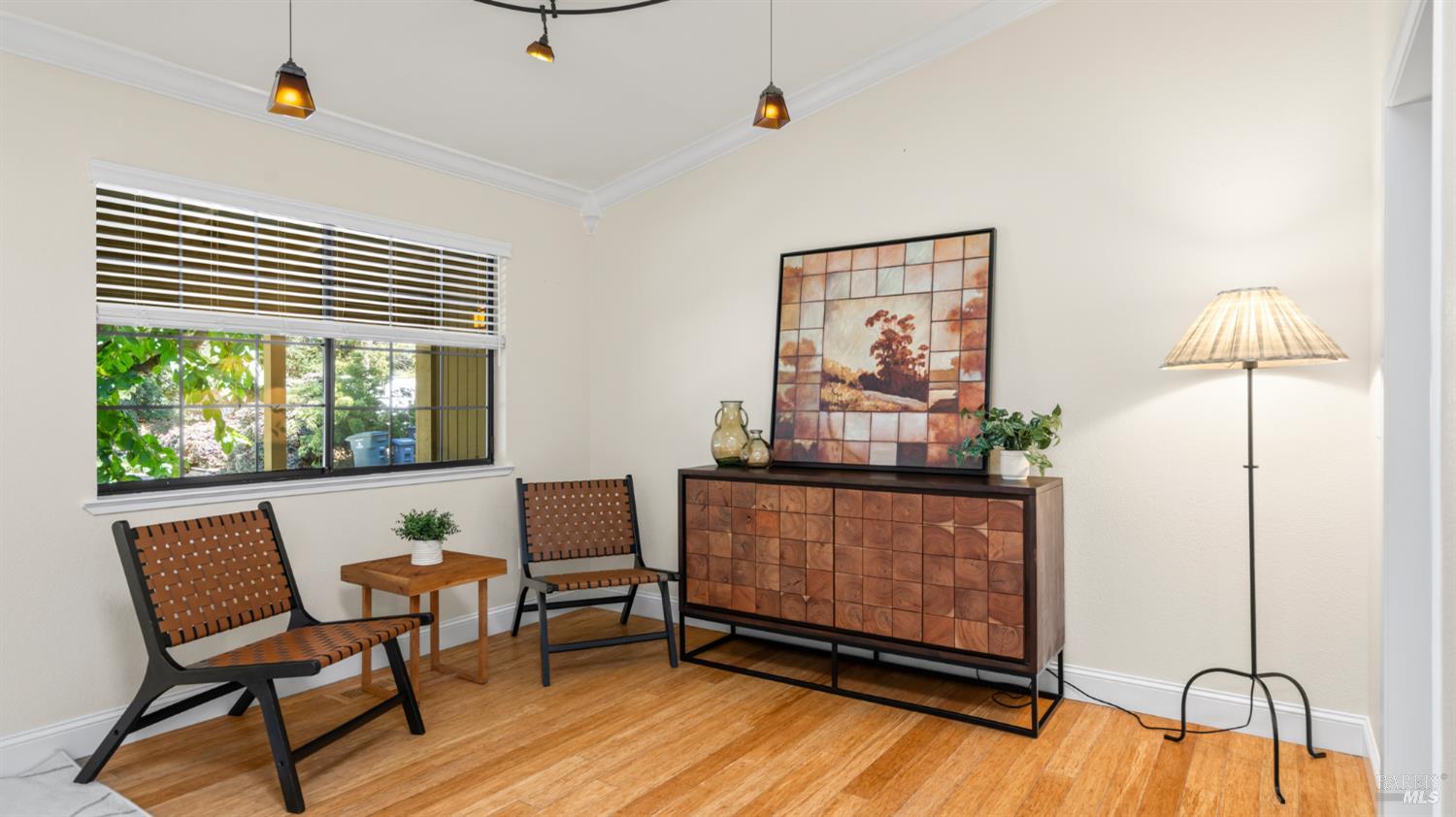 Detail Gallery Image 10 of 63 For 3155 Frei Rd, Sebastopol,  CA 95472 - 3 Beds | 2/1 Baths
