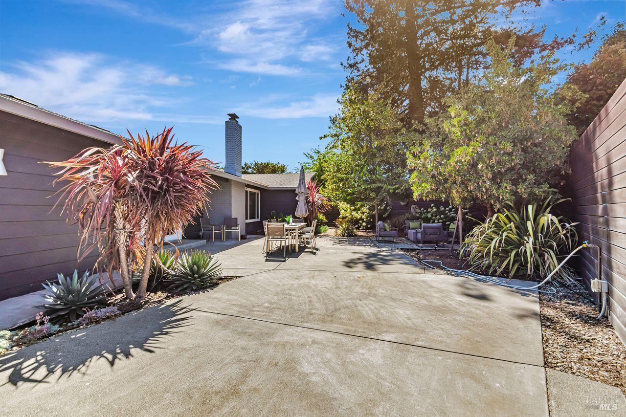 Detail Gallery Image 40 of 48 For 3641 Evergreen Rd, Santa Rosa,  CA 95405 - 4 Beds | 2 Baths