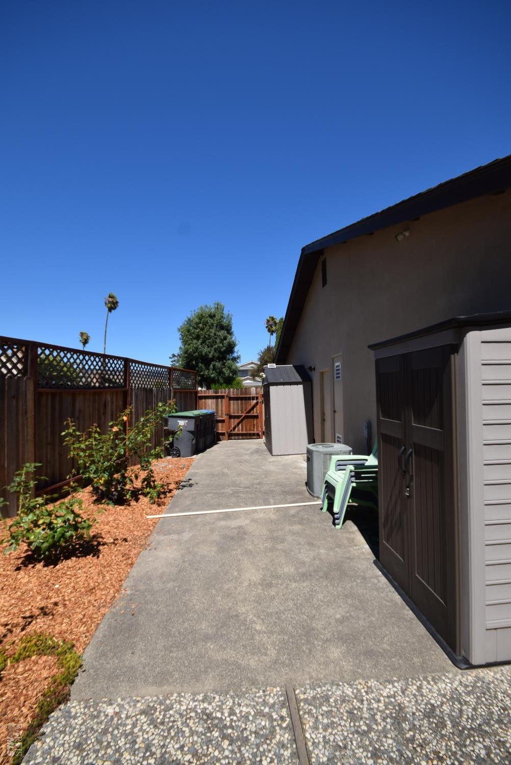 Detail Gallery Image 43 of 44 For 2014 Crinella Dr, Petaluma,  CA 94954 - 4 Beds | 2 Baths
