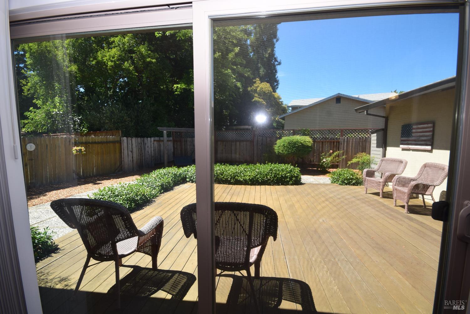 Detail Gallery Image 33 of 44 For 2014 Crinella Dr, Petaluma,  CA 94954 - 4 Beds | 2 Baths
