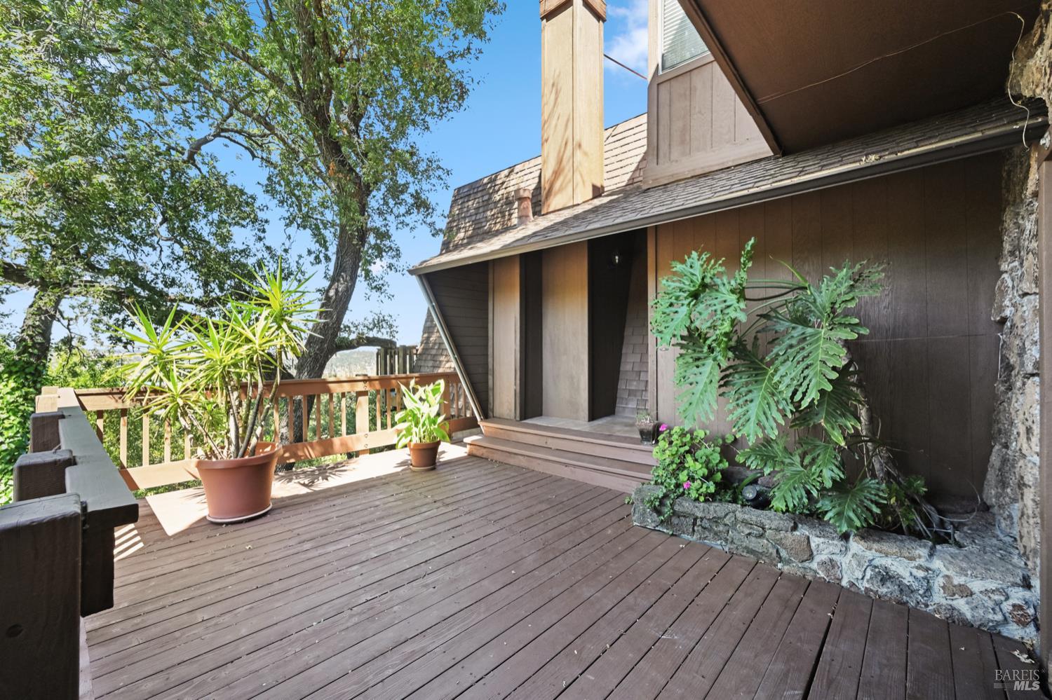 Detail Gallery Image 5 of 49 For 111 Glenside Way, San Rafael,  CA 94903 - 5 Beds | 4/1 Baths