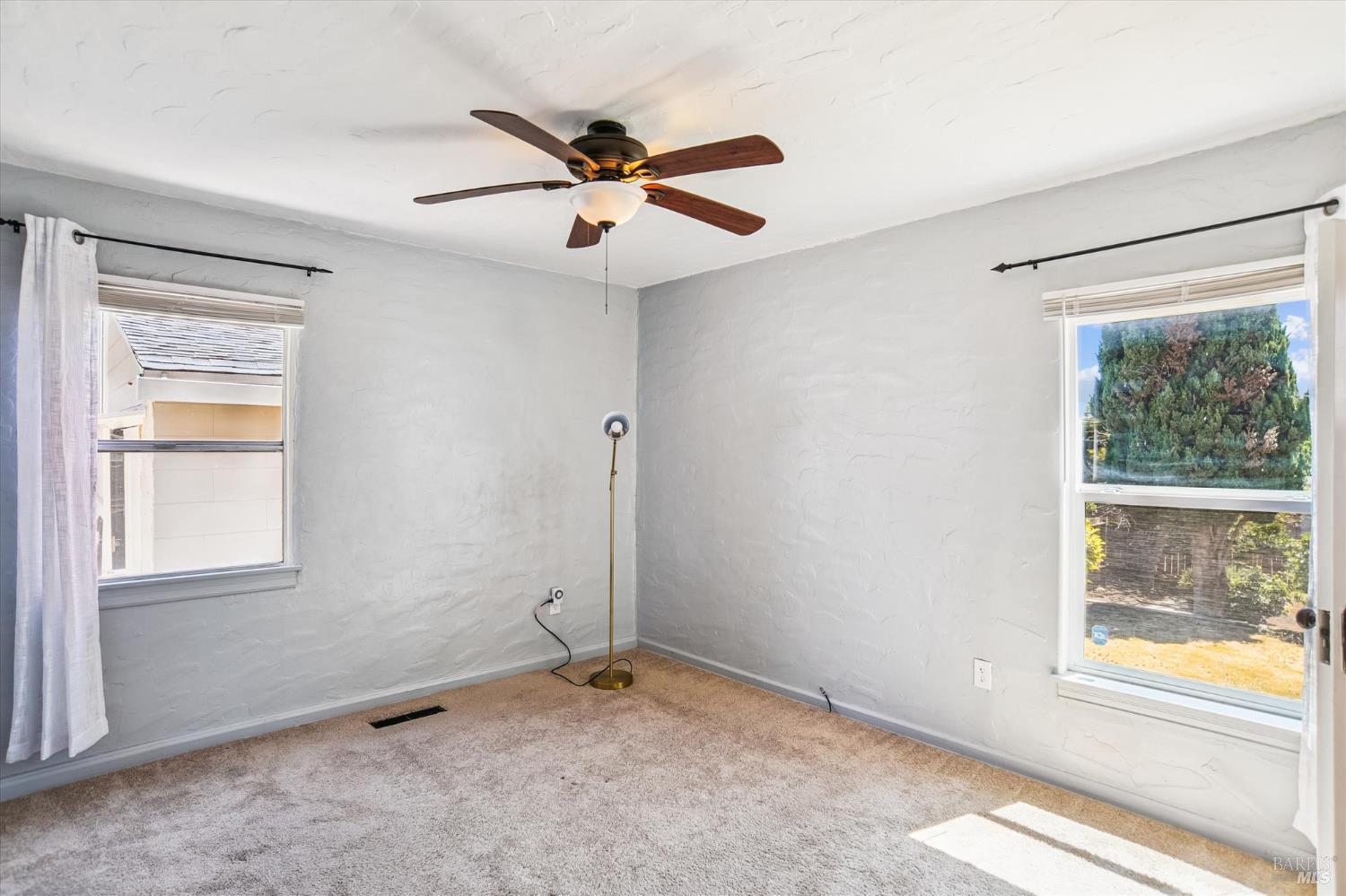 Detail Gallery Image 14 of 30 For 853 Benicia Rd, Vallejo,  CA 94591 - 2 Beds | 1 Baths