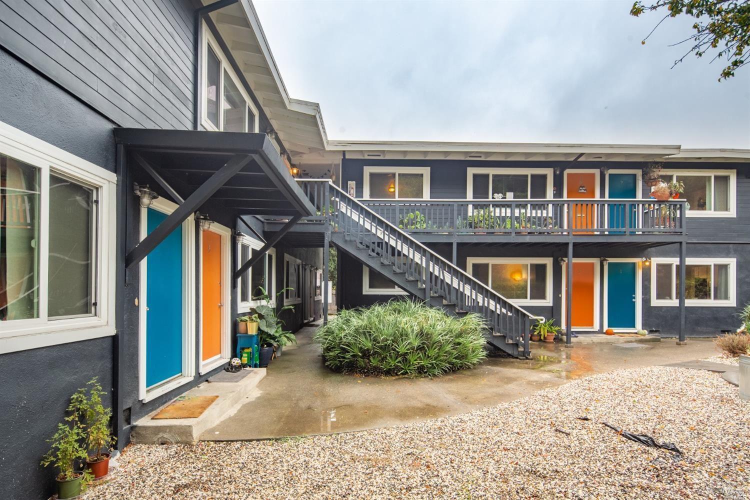 Detail Gallery Image 1 of 12 For 401 Ash St, Mill Valley,  CA 94941 - – Beds | – Baths