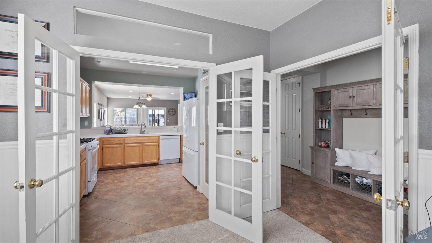 Detail Gallery Image 25 of 53 For 1300 Reeves Ct, Suisun City,  CA 94585 - 4 Beds | 2 Baths