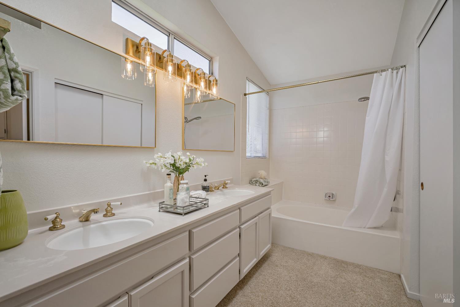 Detail Gallery Image 28 of 46 For 9616 Berkshire Way, Windsor,  CA 95492 - 3 Beds | 2/1 Baths