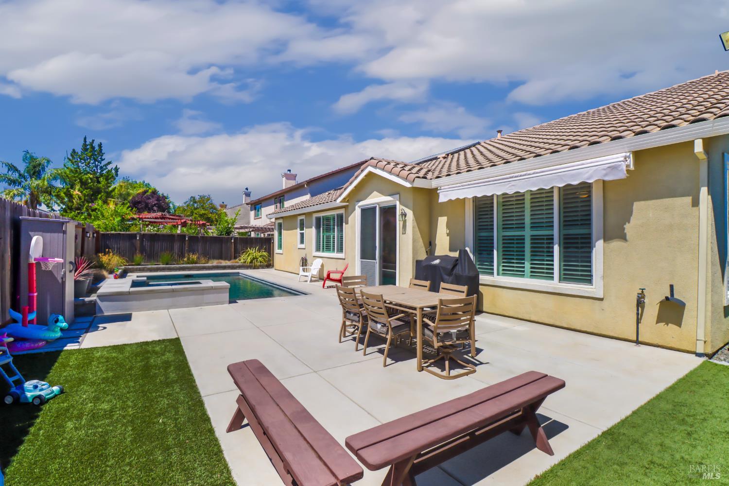 Detail Gallery Image 51 of 58 For 1105 Bello Dr, Dixon,  CA 95620 - 4 Beds | 2/1 Baths
