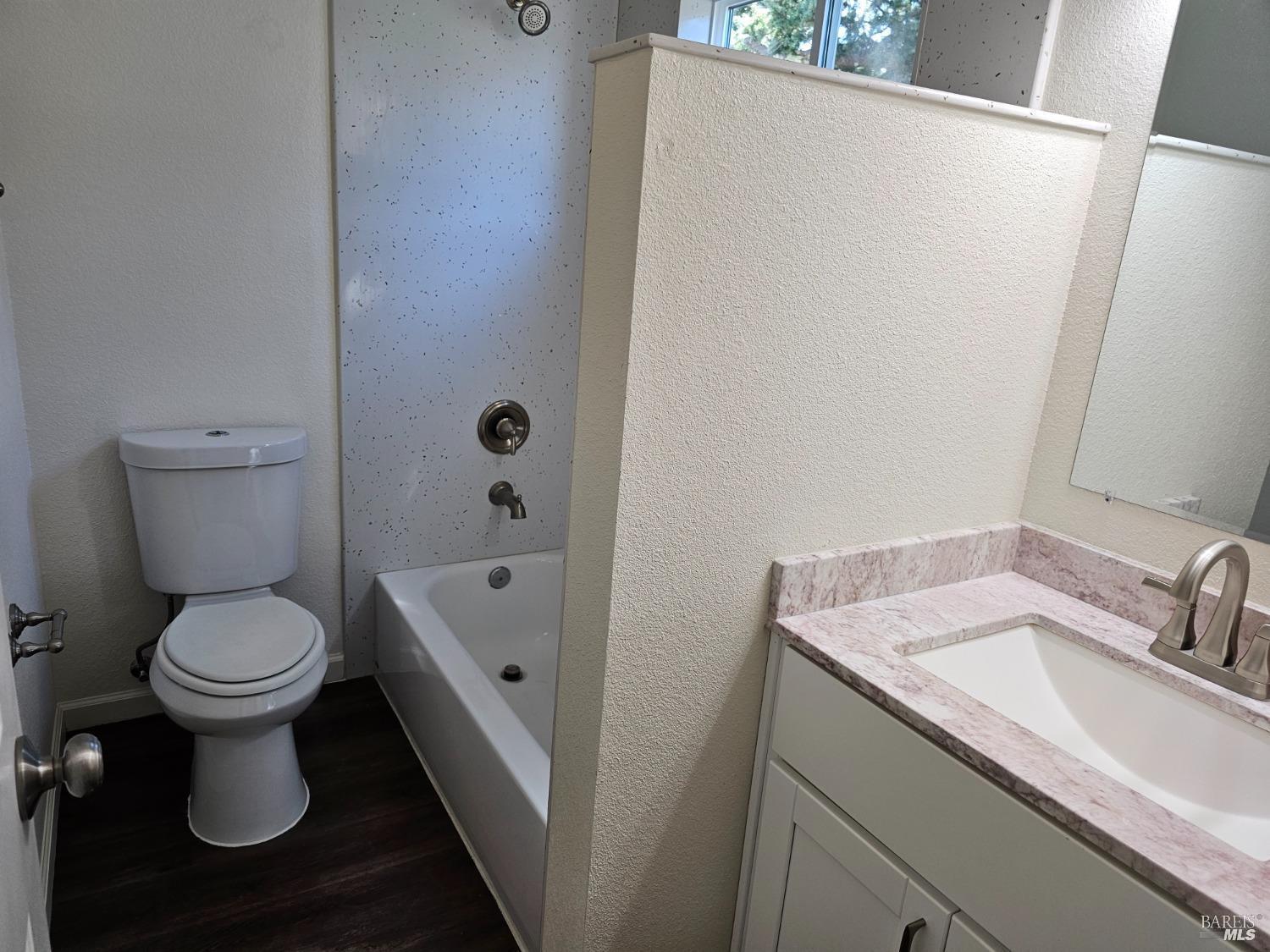Detail Gallery Image 5 of 5 For 2060 Wilkins Ave #22,  Napa,  CA 94559 - 1 Beds | 1 Baths