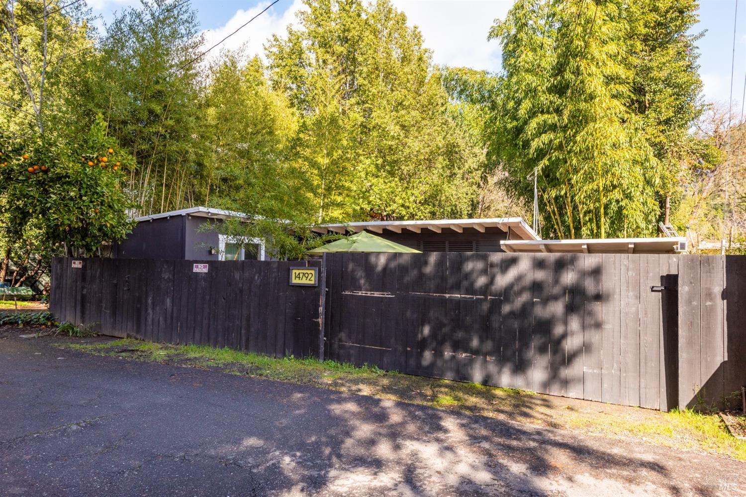 Detail Gallery Image 36 of 41 For 14792 Northern Ave, Guerneville,  CA 95446 - 2 Beds | 1 Baths