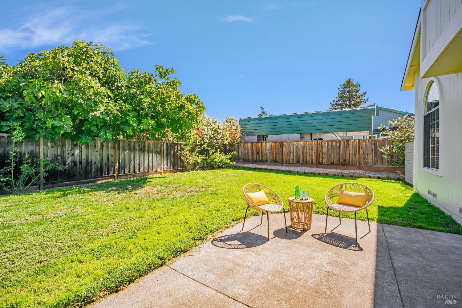 Detail Gallery Image 39 of 46 For 9616 Berkshire Way, Windsor,  CA 95492 - 3 Beds | 2/1 Baths