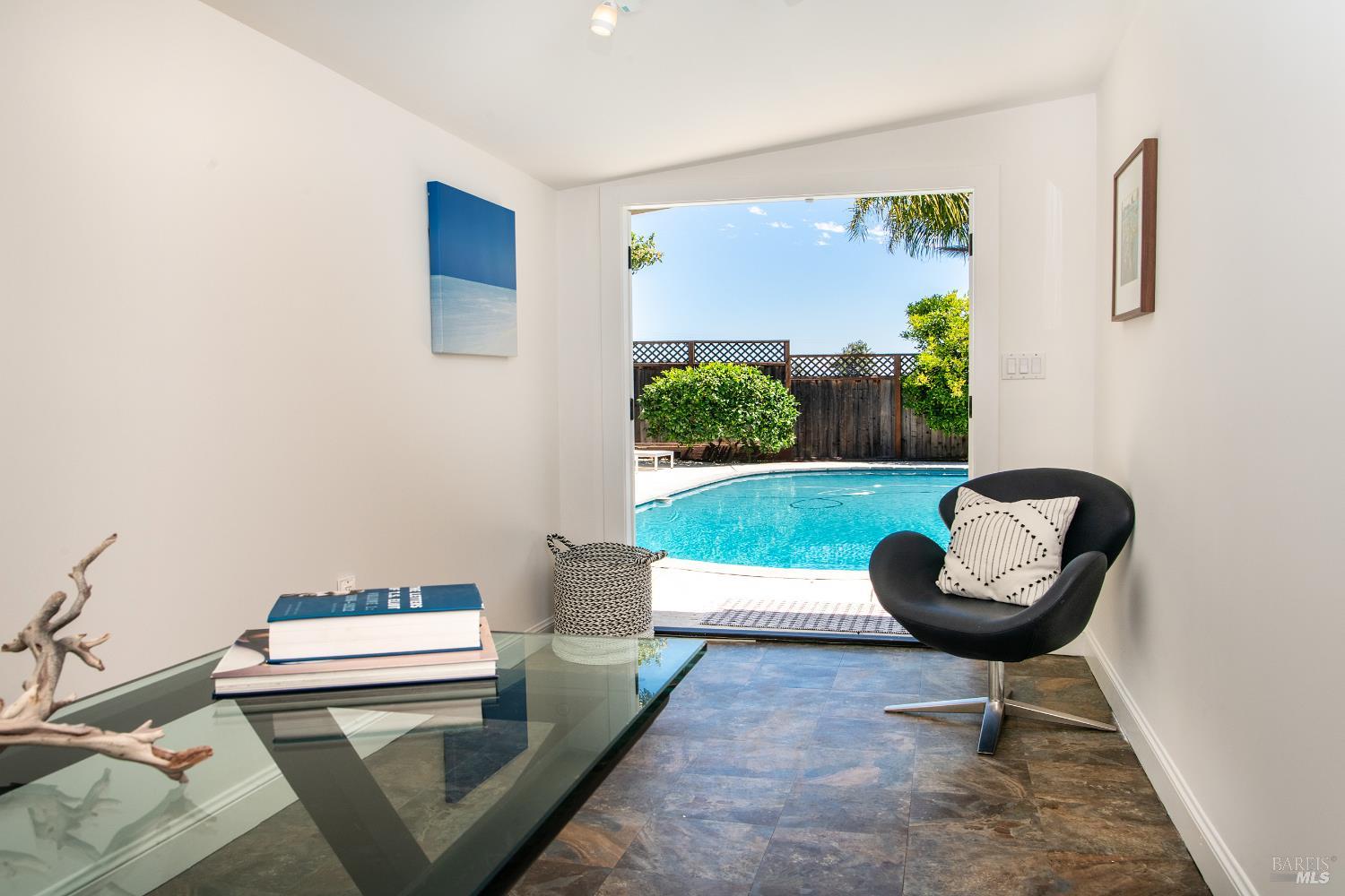 Detail Gallery Image 14 of 60 For 58 Junipero Serra Ave, San Rafael,  CA 94901 - 3 Beds | 2 Baths