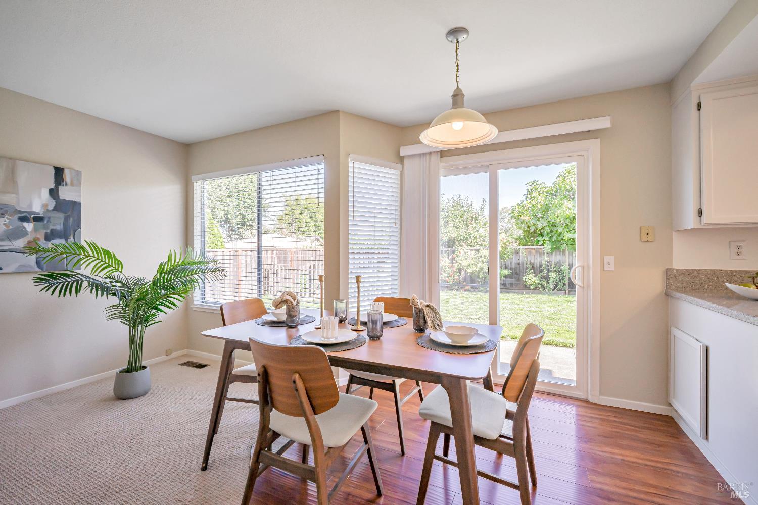 Detail Gallery Image 15 of 46 For 9616 Berkshire Way, Windsor,  CA 95492 - 3 Beds | 2/1 Baths