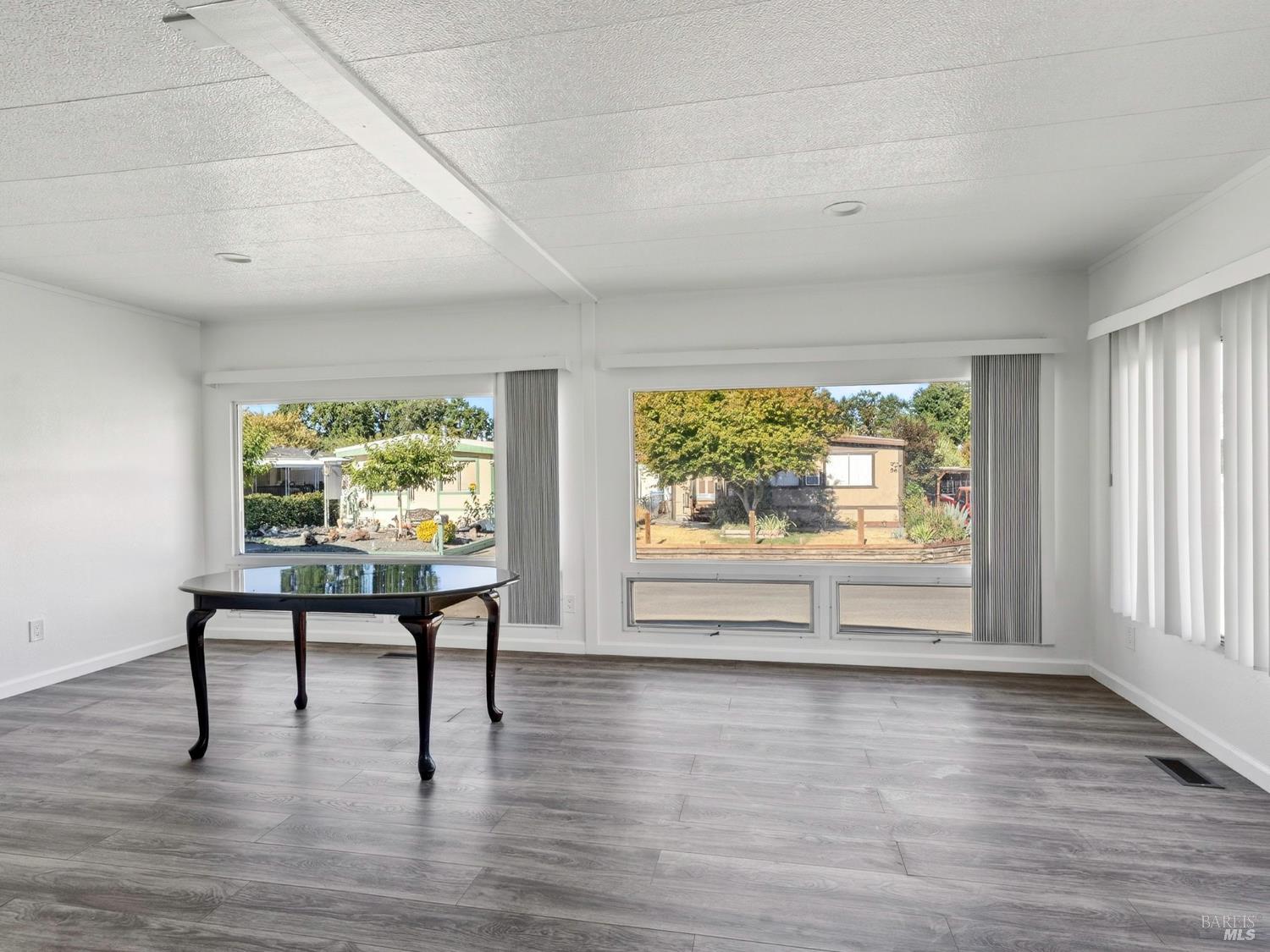 Detail Gallery Image 24 of 44 For 375 E Highway 20 Hwy 50, Upper Lake,  CA 95485 - 2 Beds | 2 Baths