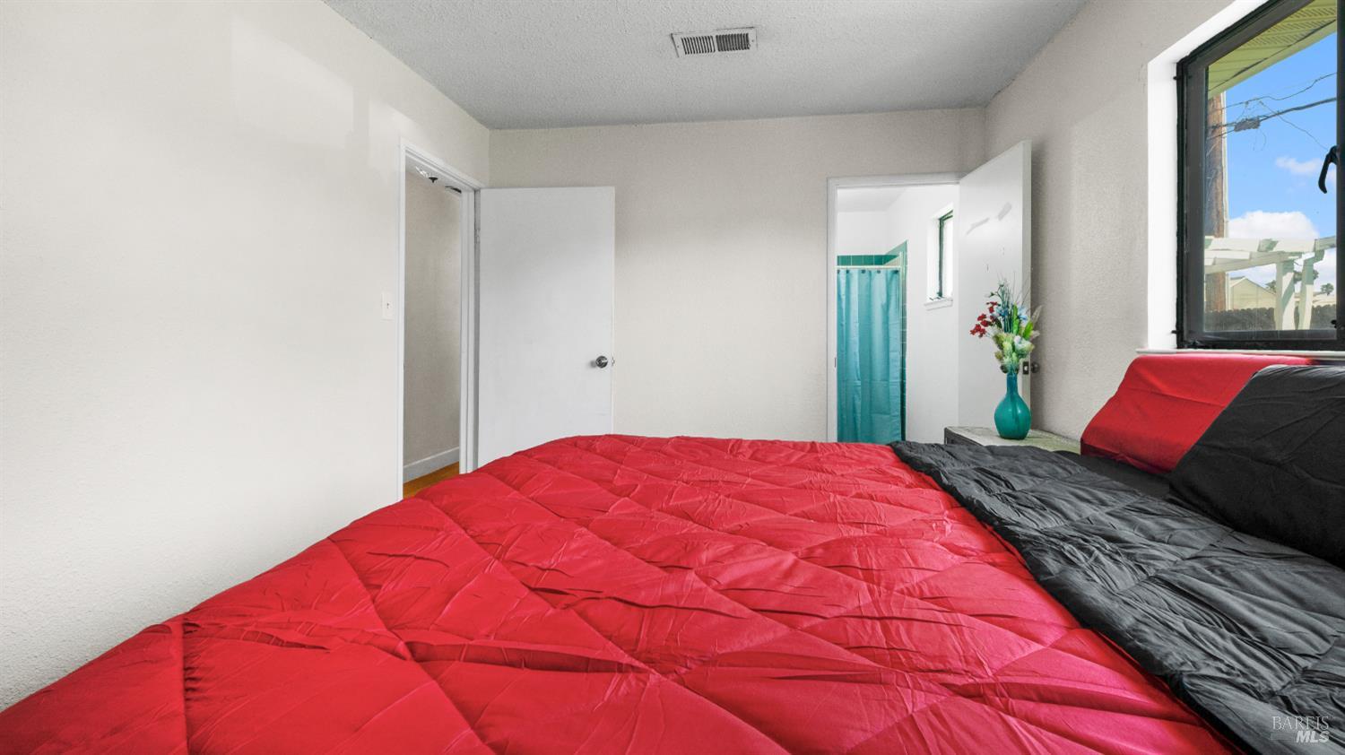 Detail Gallery Image 24 of 47 For 1200 Truman St, Fairfield,  CA 94533 - 3 Beds | 2 Baths