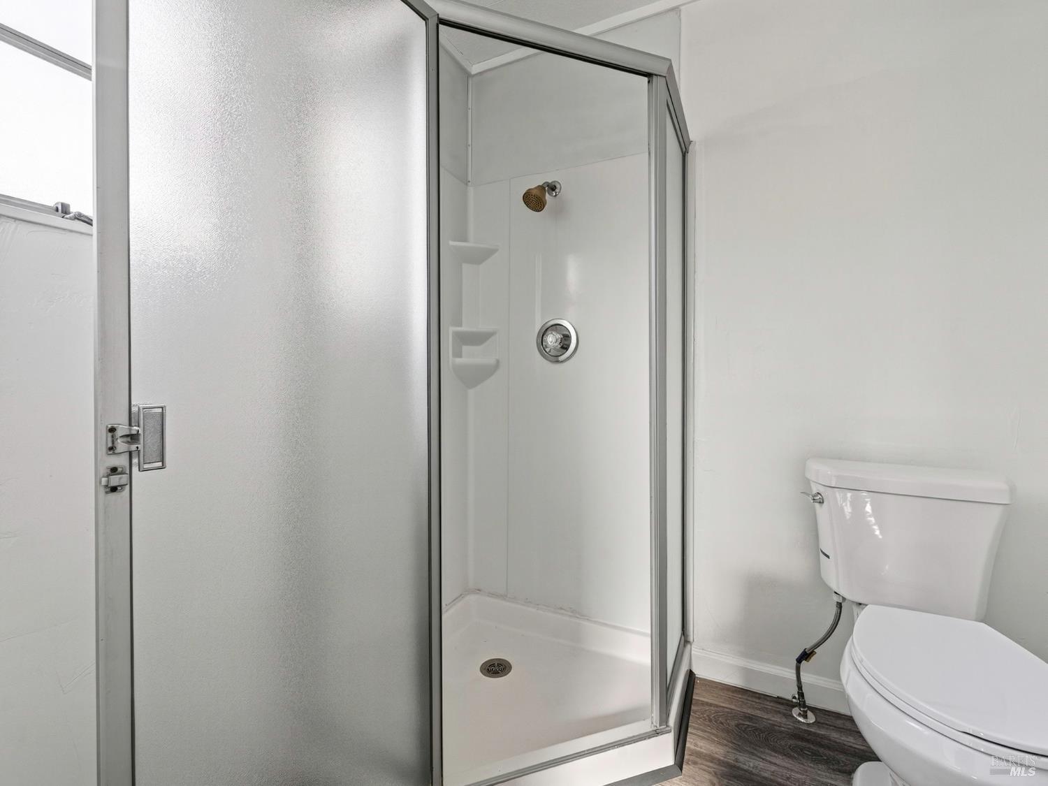 Detail Gallery Image 3 of 44 For 375 E Highway 20 Hwy 50, Upper Lake,  CA 95485 - 2 Beds | 2 Baths