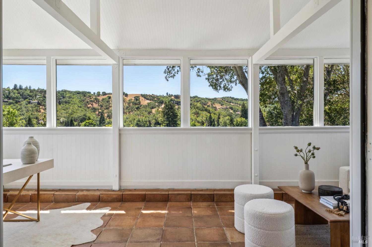 Detail Gallery Image 9 of 76 For 31 Irving Dr, San Anselmo,  CA 94960 - 4 Beds | 2 Baths
