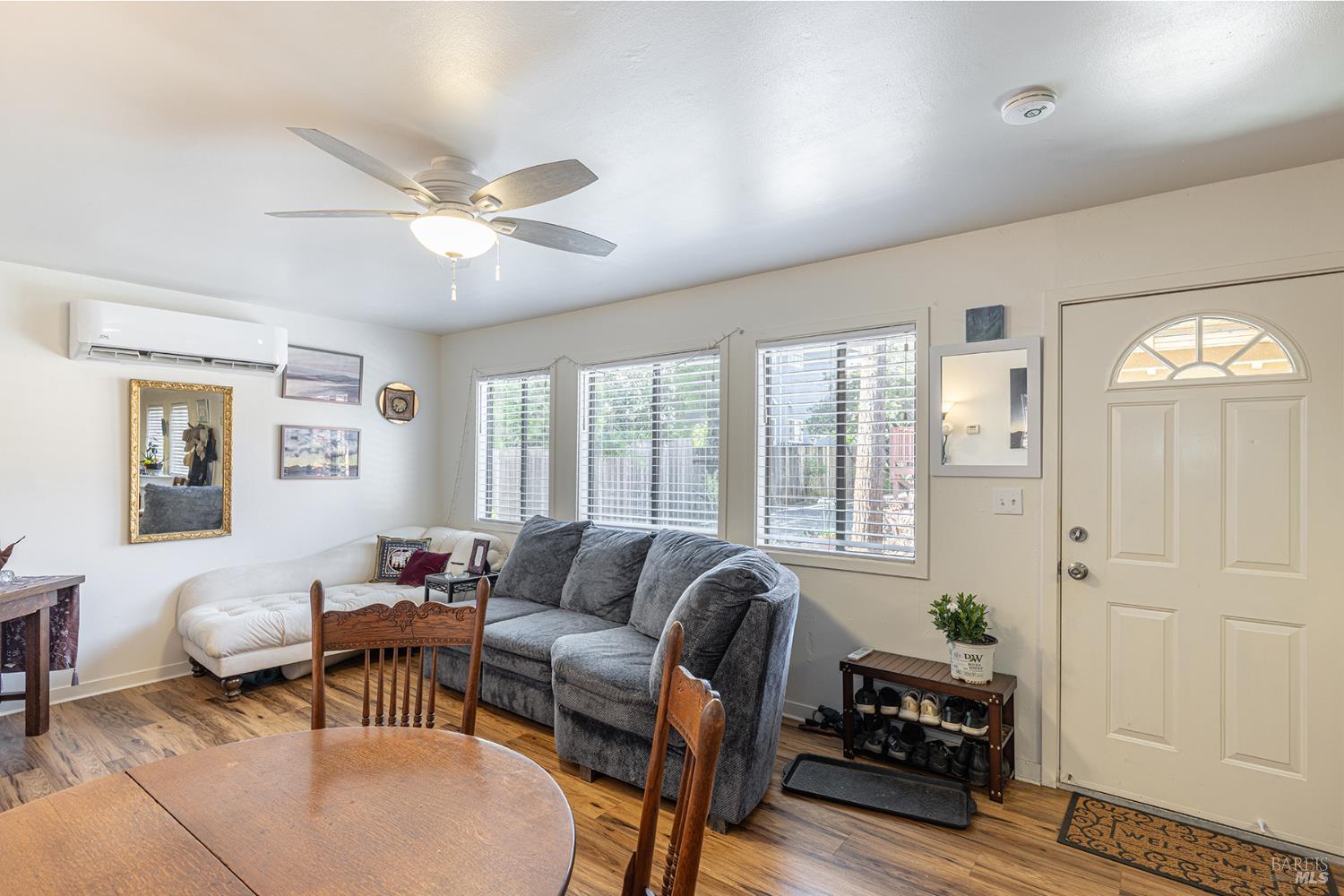 Detail Gallery Image 19 of 32 For 114 Powell Ave, Healdsburg,  CA 95448 - 5 Beds | 2 Baths