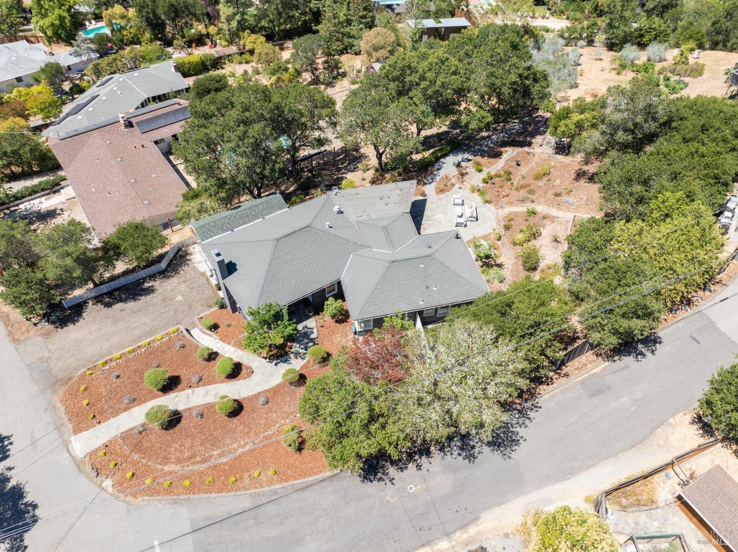 Detail Gallery Image 73 of 76 For 31 Irving Dr, San Anselmo,  CA 94960 - 4 Beds | 2 Baths