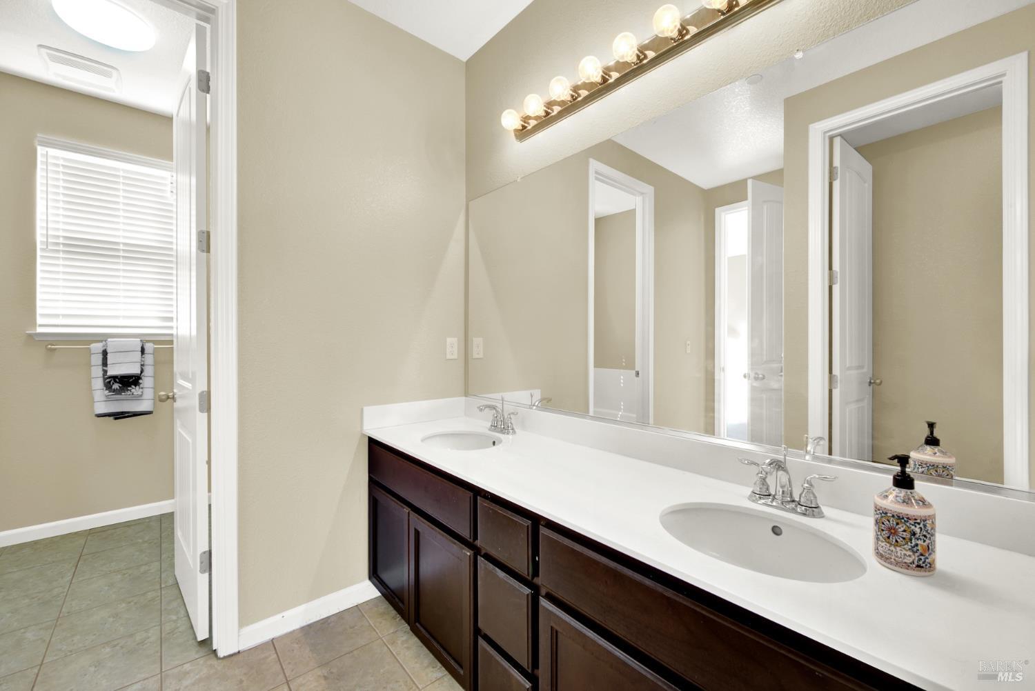 Detail Gallery Image 30 of 46 For 4538 Paseo Dr, Fairfield,  CA 94534 - 5 Beds | 3 Baths