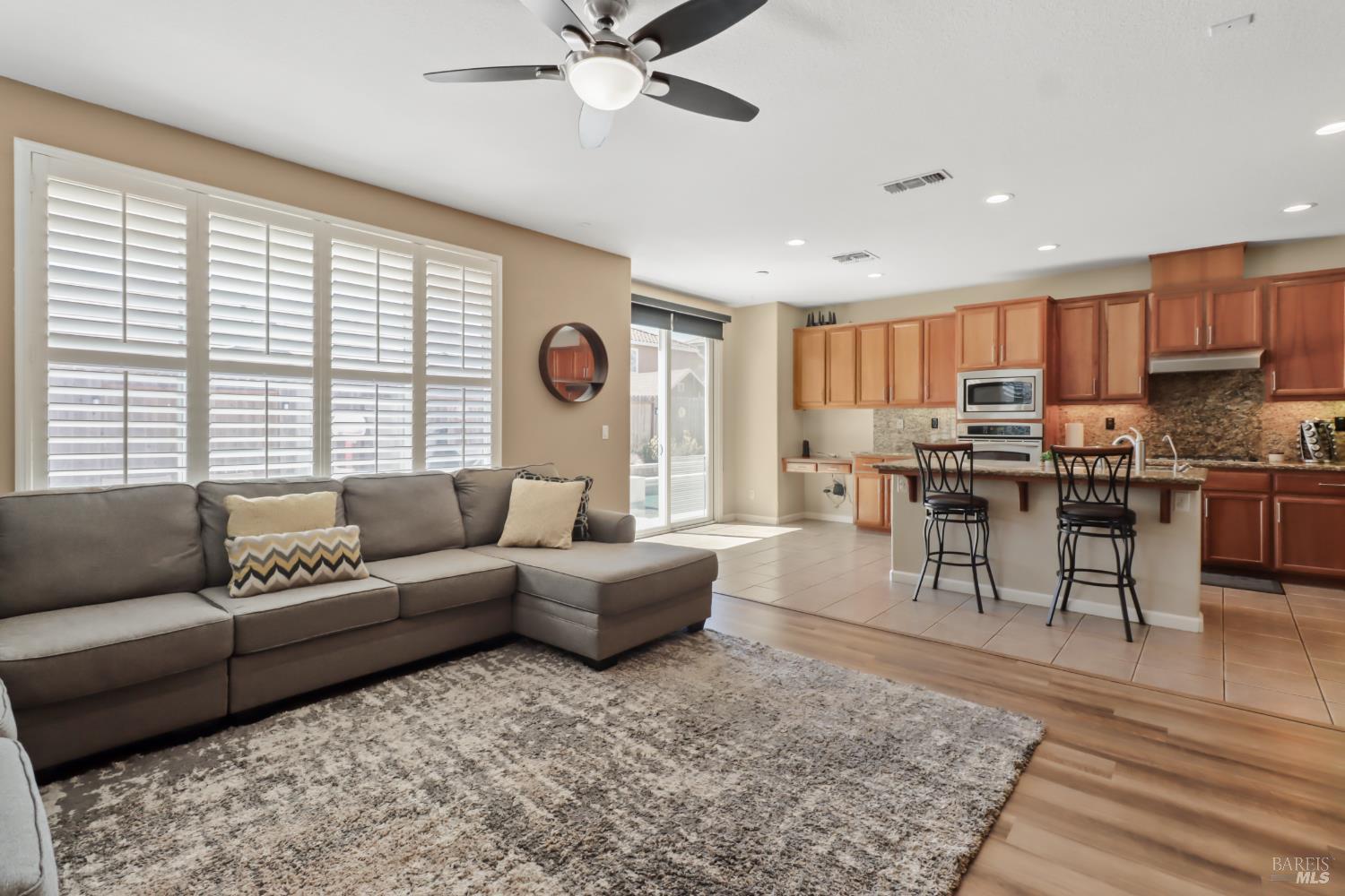 Detail Gallery Image 22 of 58 For 1105 Bello Dr, Dixon,  CA 95620 - 4 Beds | 2/1 Baths