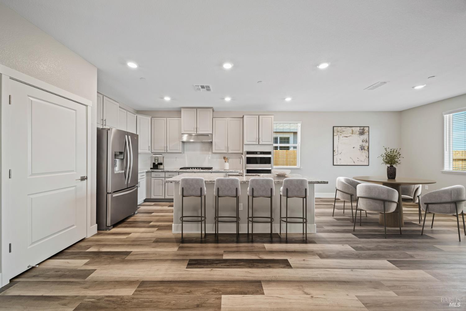 Detail Gallery Image 3 of 6 For 2194 Rustic Oak Ln, Rio Vista,  CA 94571 - 2 Beds | 2 Baths