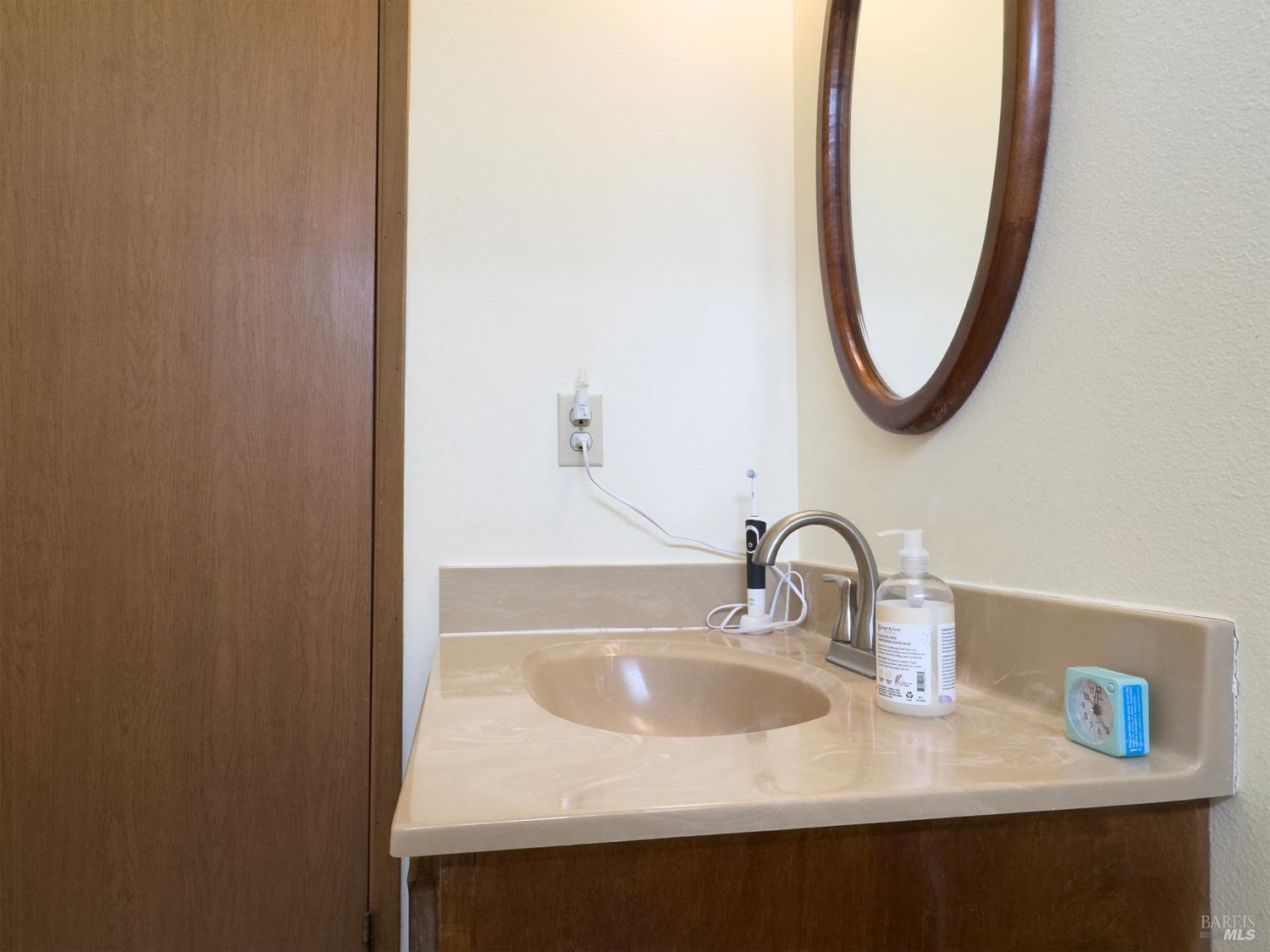 Detail Gallery Image 23 of 37 For 18498 Happy Ln, Sonoma,  CA 95476 - 2 Beds | 2 Baths