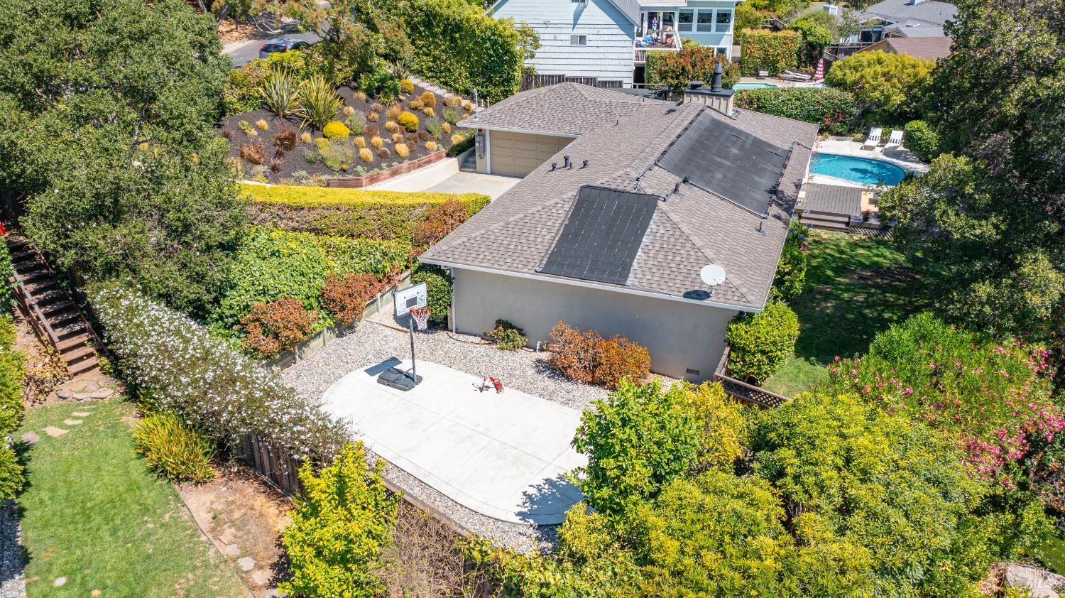 Detail Gallery Image 37 of 60 For 58 Junipero Serra Ave, San Rafael,  CA 94901 - 3 Beds | 2 Baths
