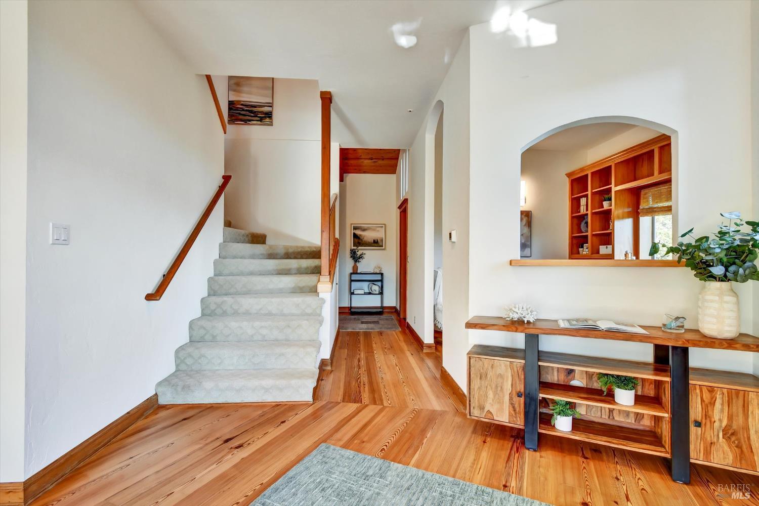 Detail Gallery Image 10 of 91 For 78 Greenwood Way, Mill Valley,  CA 94941 - 3 Beds | 2 Baths