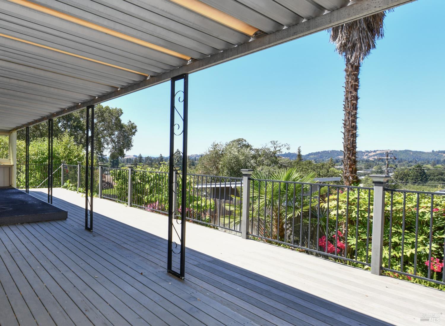 Detail Gallery Image 3 of 48 For 1521 King Ave, Napa,  CA 94559 - 3 Beds | 2 Baths