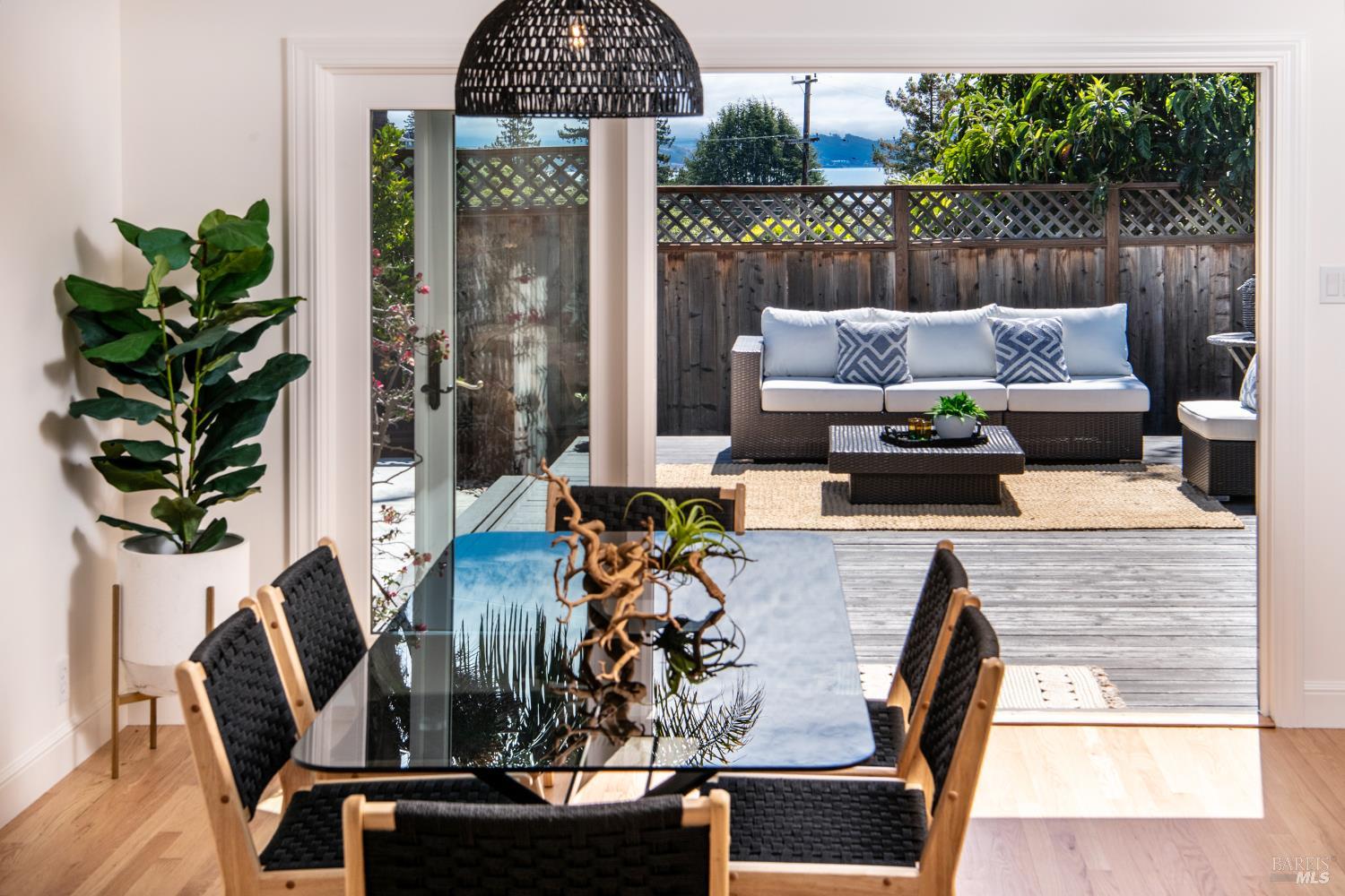 Detail Gallery Image 5 of 60 For 58 Junipero Serra Ave, San Rafael,  CA 94901 - 3 Beds | 2 Baths