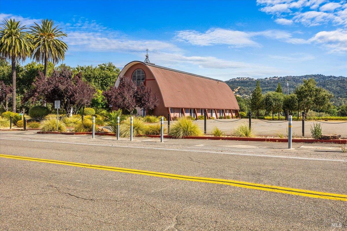 Detail Gallery Image 5 of 40 For 26300 Asti Rd, Cloverdale,  CA 95425 - – Beds | – Baths