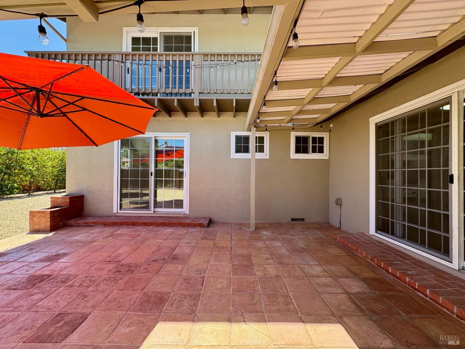 Detail Gallery Image 11 of 27 For 1971 Olive Ave, Saint Helena,  CA 94574 - 4 Beds | 3 Baths