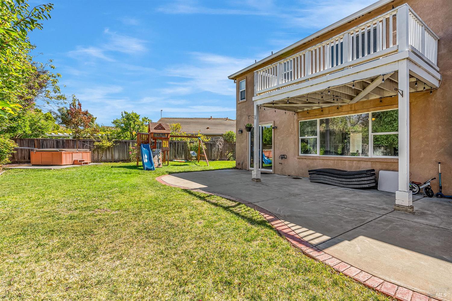 Detail Gallery Image 34 of 43 For 1946 Leaning Oak Ct, Fairfield,  CA 94534 - 5 Beds | 3 Baths