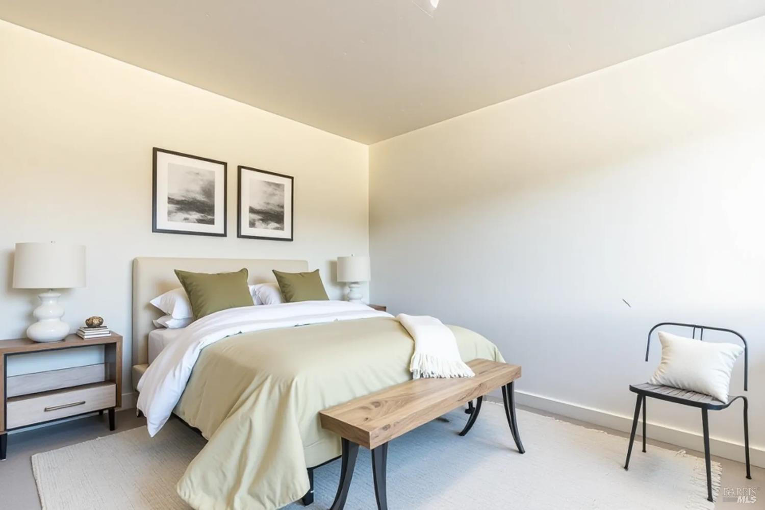Detail Gallery Image 27 of 32 For 114 Powell Ave, Healdsburg,  CA 95448 - 5 Beds | 2 Baths