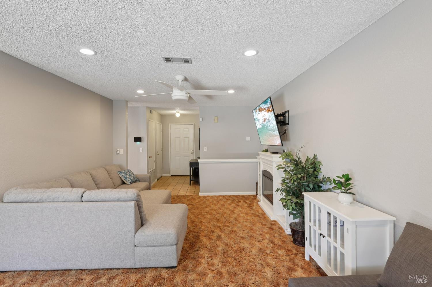 Detail Gallery Image 14 of 48 For 1403 Humbolt Dr, Suisun City,  CA 94585 - 3 Beds | 2 Baths