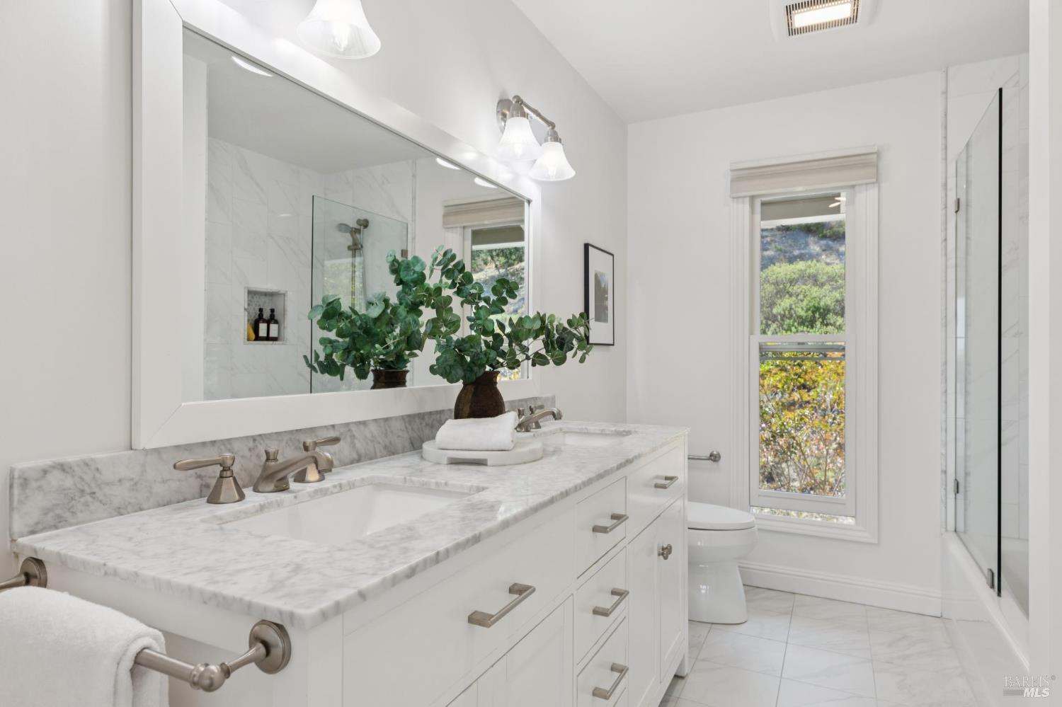 Detail Gallery Image 50 of 62 For 139 Trinidad Dr, Tiburon,  CA 94920 - 4 Beds | 2/1 Baths