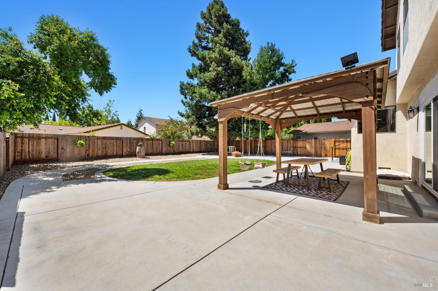 Detail Gallery Image 48 of 49 For 406 Stonecastle Way, Vacaville,  CA 95687 - 4 Beds | 2/1 Baths