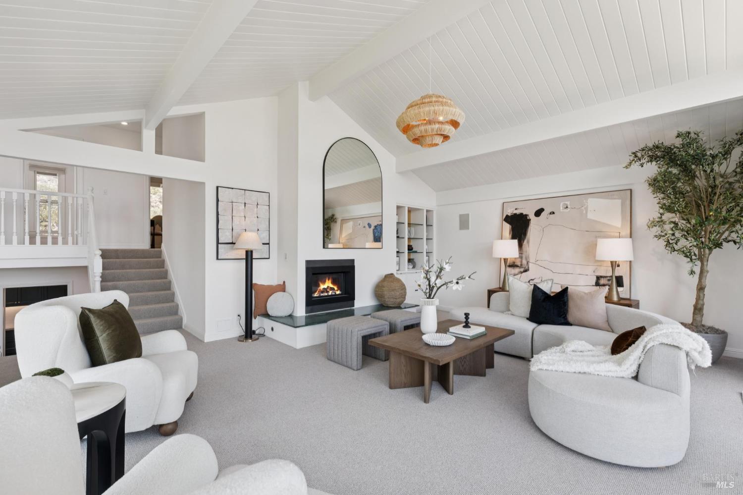 Detail Gallery Image 12 of 62 For 139 Trinidad Dr, Tiburon,  CA 94920 - 4 Beds | 2/1 Baths