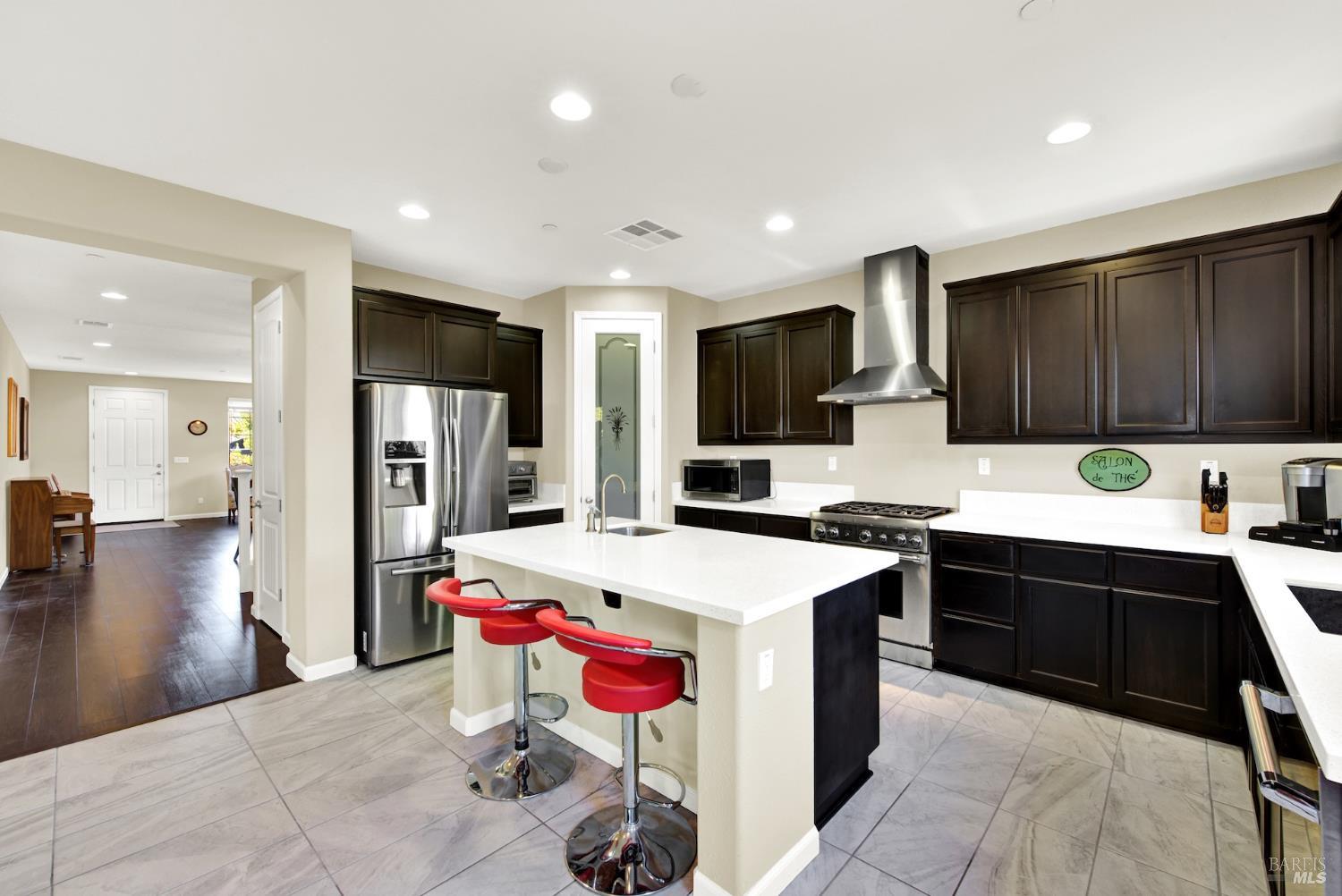 Detail Gallery Image 13 of 46 For 4538 Paseo Dr, Fairfield,  CA 94534 - 5 Beds | 3 Baths