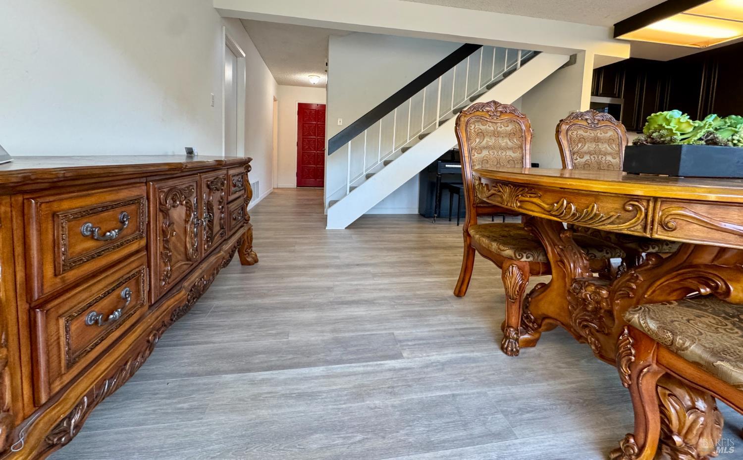 Detail Gallery Image 12 of 35 For 101 Panorama Dr, Benicia,  CA 94510 - 3 Beds | 1/1 Baths